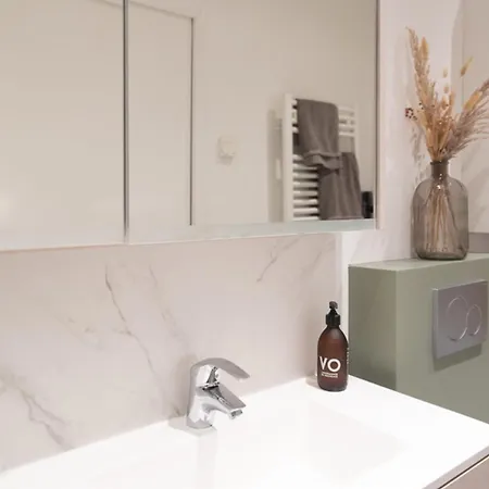Comfortable T2 - Sacre Coeur View * Париж