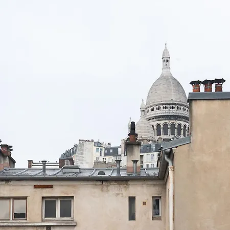 Comfortable T2 - Sacré Coeur View